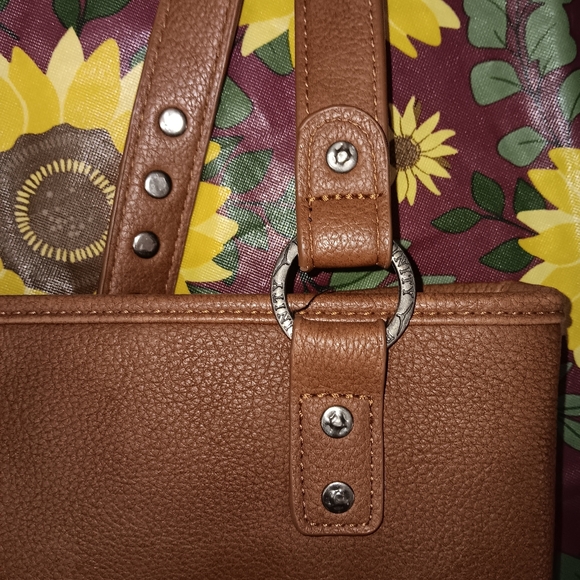 *Trinity Ranch genuine leather Concealed Carry Bag!* - Picture 7 of 8